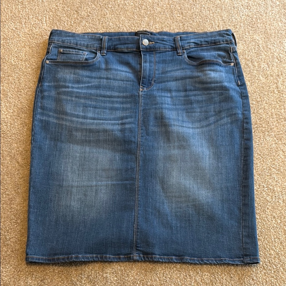 GAP Blue Denim Midi Skirt